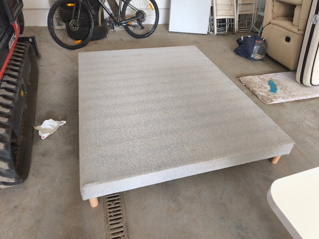 Lit double + matelas, Enlèvement, Utilisé, 200 cm, Bois