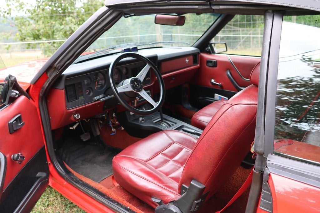 Ford mustang cabriolet jaar 1984, foto 5