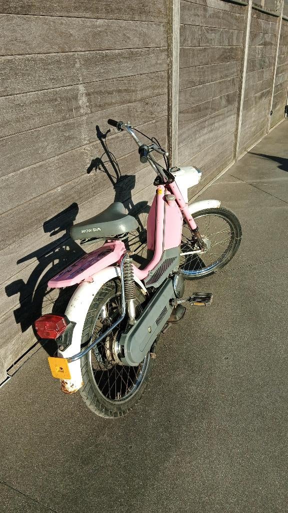 Honda camino. Roze DX originele lak, Fietsen en Brommers, Brommers | Honda, Ophalen, Gebruikt, ., Klasse A (25 km/u)