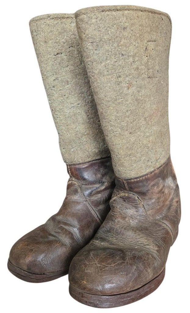 bottes allemandes de Guerre mondiale en état très utilisé, Enlèvement ou Envoi
