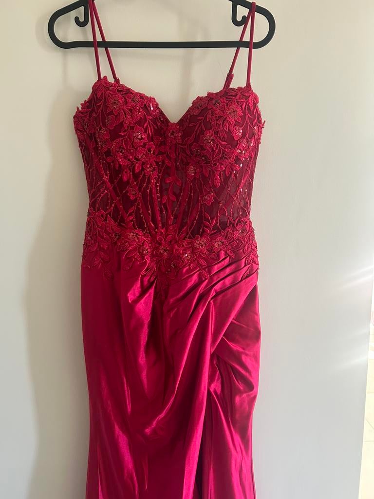 Rood galakleed, Kleding | Dames, Galajurk, Nieuw, Ophalen of Verzenden, Maat 34 (XS) of kleiner