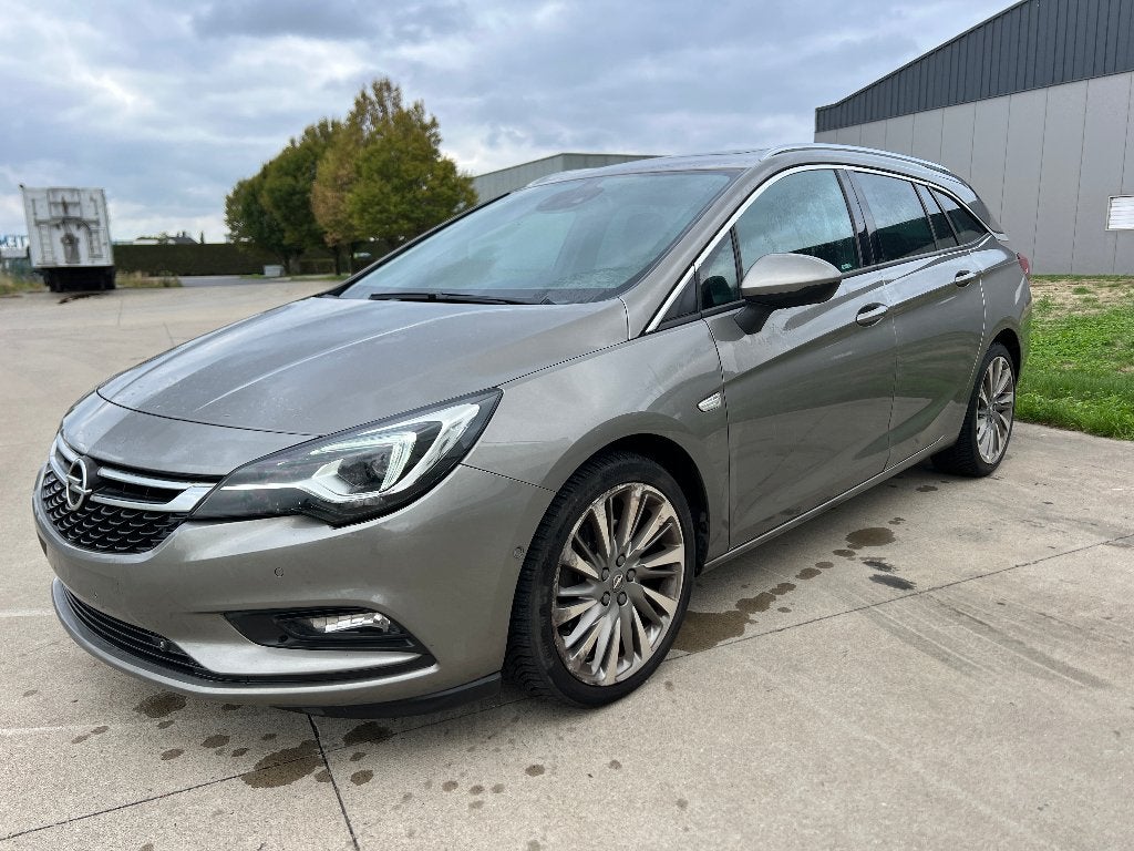 Opel Astra Innovation overnamewagen LEDER*OPEN DAK*CAMERA, Autos, Argent ou Gris, Achat, Entreprise, Boîte manuelle