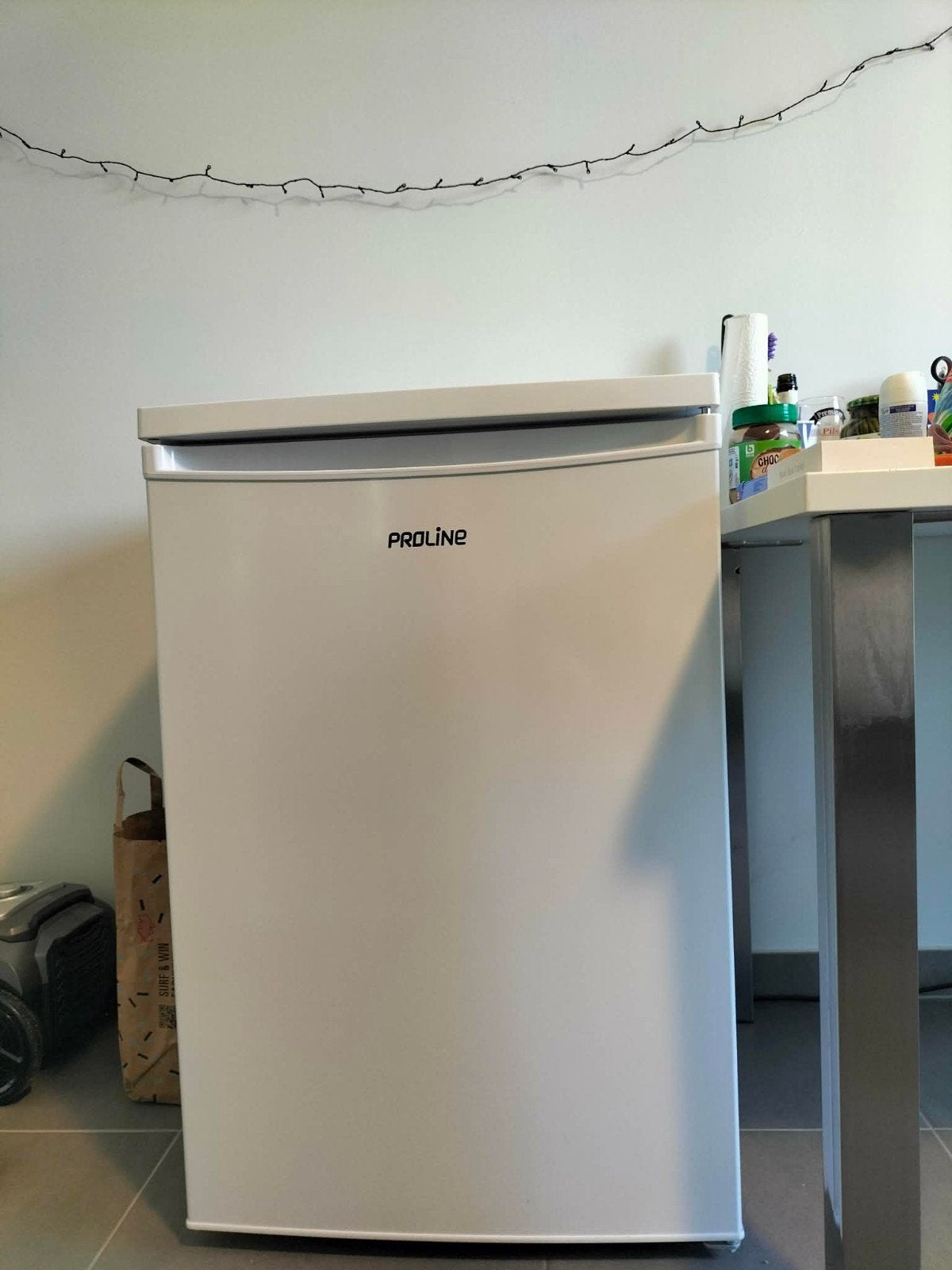 Proline koelkast met vriesvak tafelmodel op te halen in Geel, Elektronische apparatuur, Koelkasten en IJskasten, Ophalen, Met vriesvak