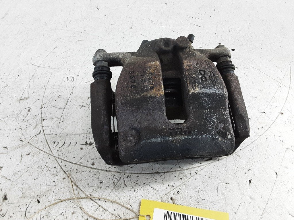 REMKLAUW LINKS VOOR Renault Kangoo Express (RFK) (01-2020/-), Gebruikt, Renault, Peter-Huppertz-Straße 5
51063  Köln, DE, Dialog.deutschland@renault.de