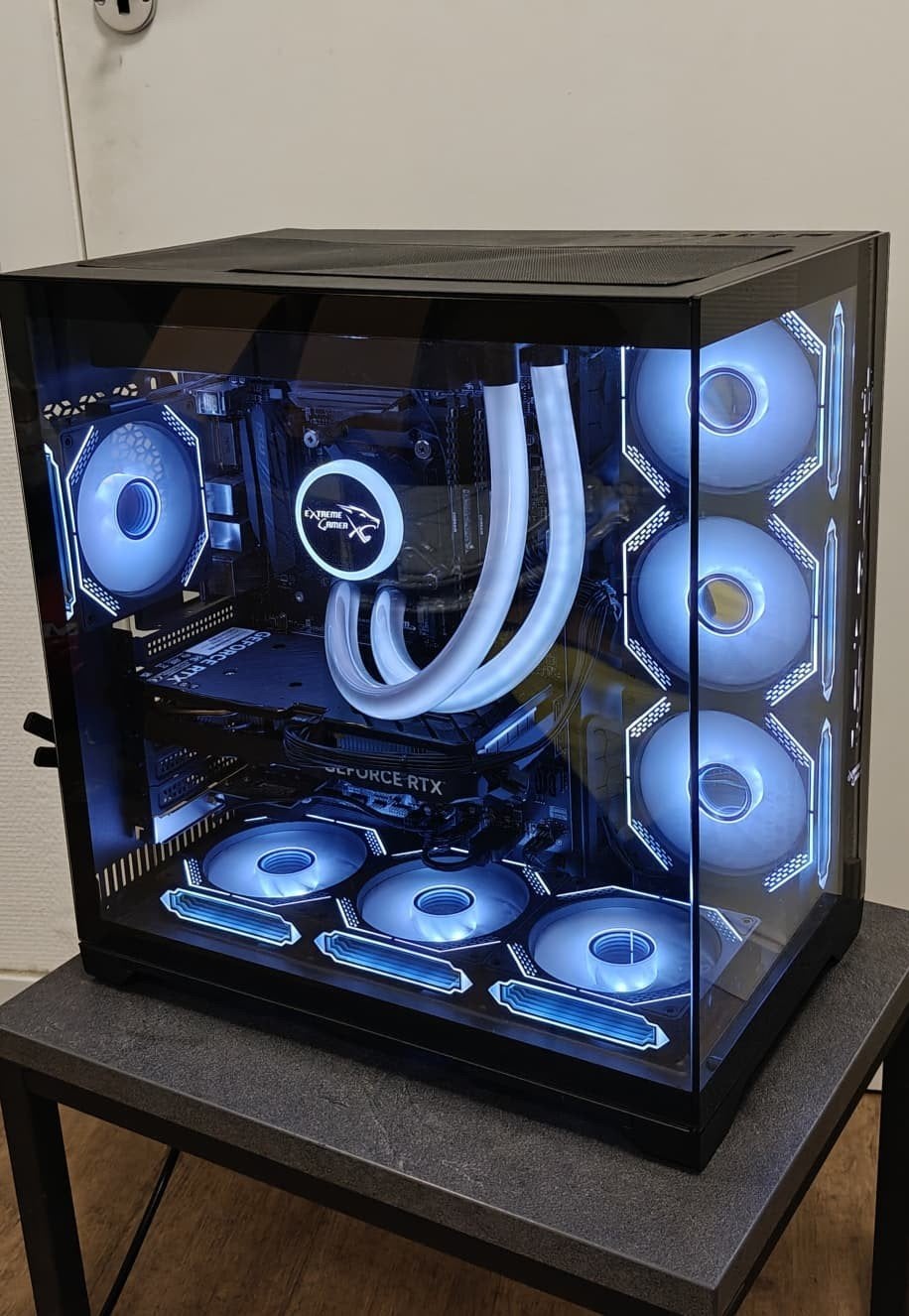 Gaming PC Ryzen 7 5700X - 32GB RAM - RTX 4060 - Waterkoeling, Computers en Software, Desktop Pc's, Zo goed als nieuw, 4 Ghz of meer