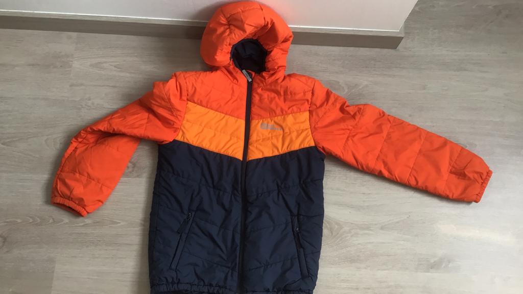 Jack wolfskin jas maat 140, Kinderen en Baby's, Kinderkleding | Maat 140, Ophalen, Zo goed als nieuw, Jongen of Meisje, Jas