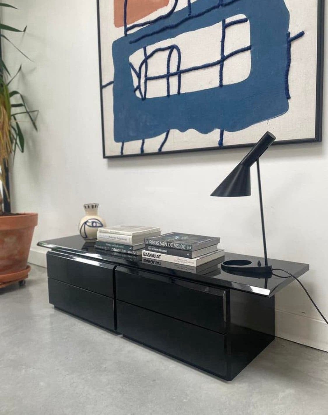 Laquered tv kast of lowboard met 4 laden x cassina vitra, Huis en Inrichting, Ophalen, Zo goed als nieuw