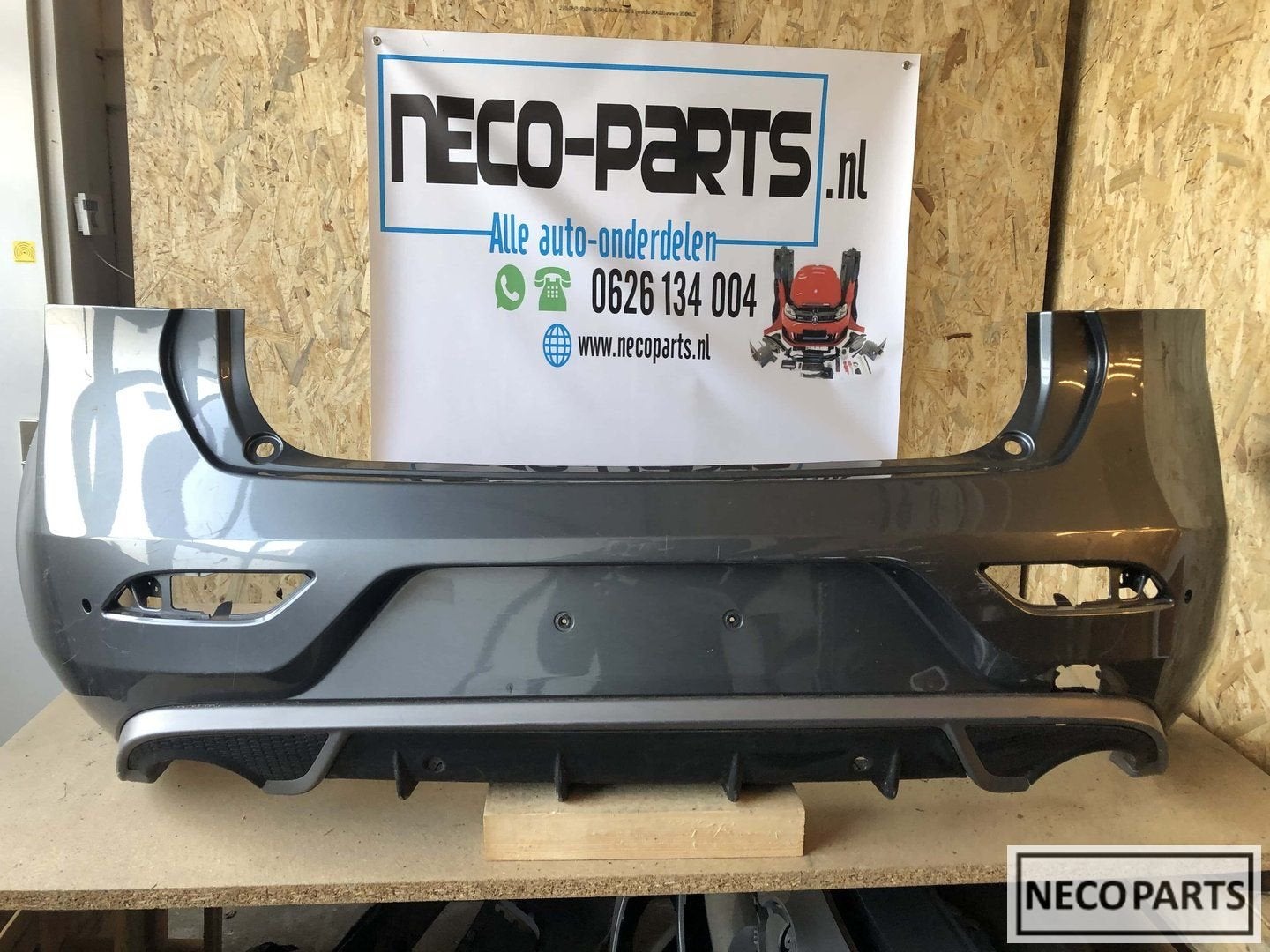 Volvo v40 r-design bumper achterbumper 2012-2019 origineel, Auto-onderdelen, -, -, Achter, Bumper