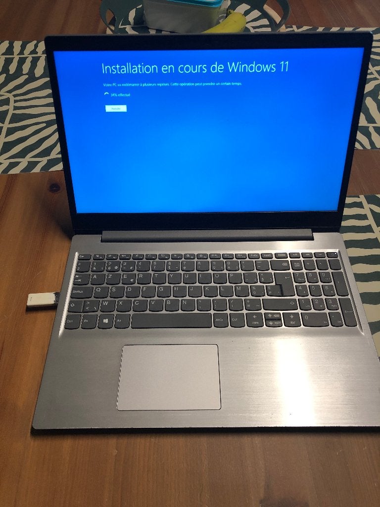 PC Lenovo ssd 256 gigas 8 gigas de mémoire, Informatique & Logiciels, 256 GB, Enlèvement ou Envoi, 8 GB, Utilisé