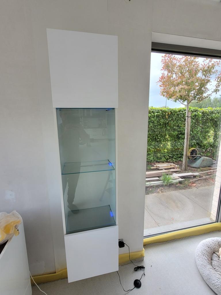 Vitrine/barkast zwevend, Huis en Inrichting, Kasten | Vitrinekasten, Ophalen