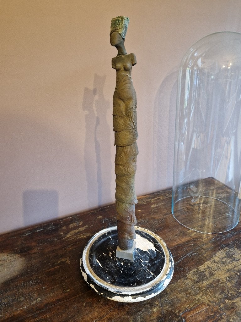"Nubian Vrouwelijk Sculptuur " LISETTE SAUVILLER, Antiek en Kunst, Ophalen of Verzenden, 20 - 50 cm, Steen of Keramiek, Beeld