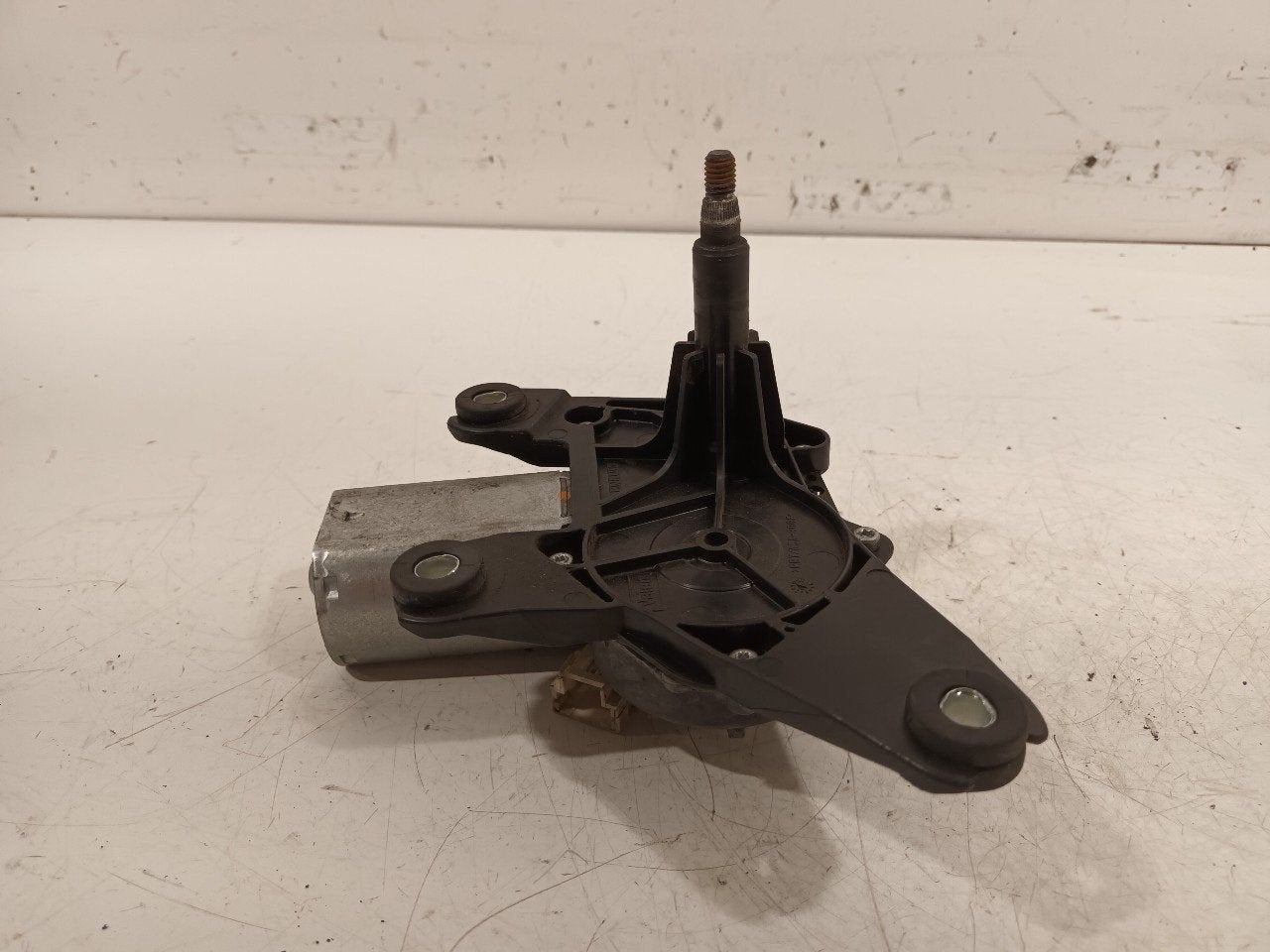 Ruitenwissermotor achter Renault Trafic, Auto-onderdelen, Onderdelen@venauto.nl, Van der Ven Autorecycling B.V., Gebruikt, Ettenseweg 76, 4706 PB Roosendaal, The Netherlands