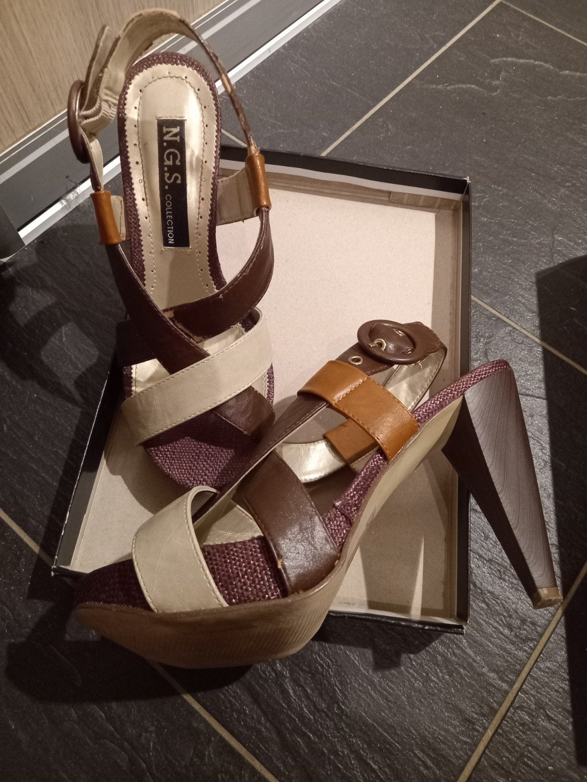 Sandalen maat 38, Ophalen of Verzenden
