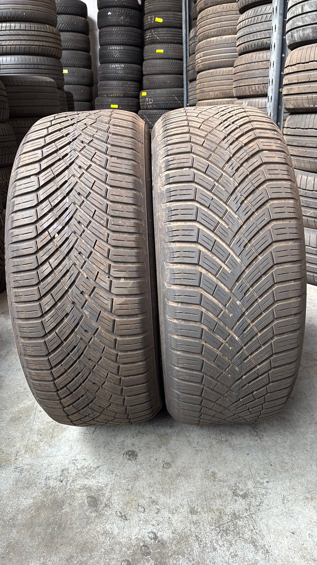Pneus d'hiver 2255518 225/55/18 225/55R18 marque Continental, Enlèvement