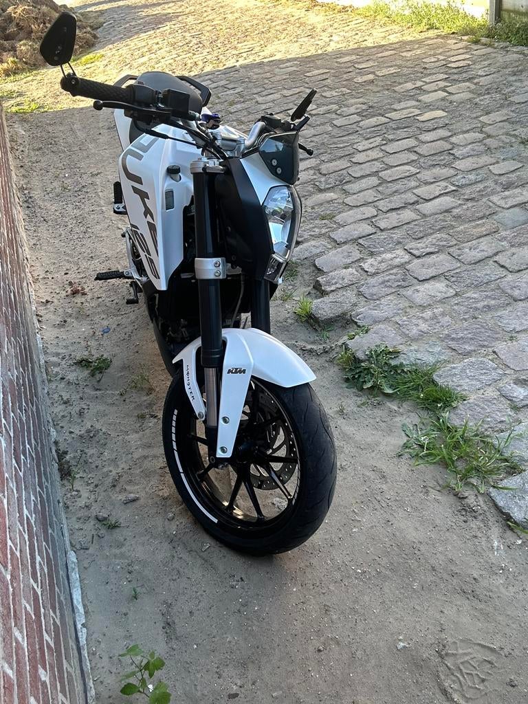 Ktm duke 125, Gebruikt, Particulier, 11 kW of minder, Handgeschakeld