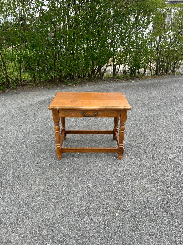 Petite table avec 1 tiroir, 55 à 75 cm, Enlèvement, Rectangulaire, Bois