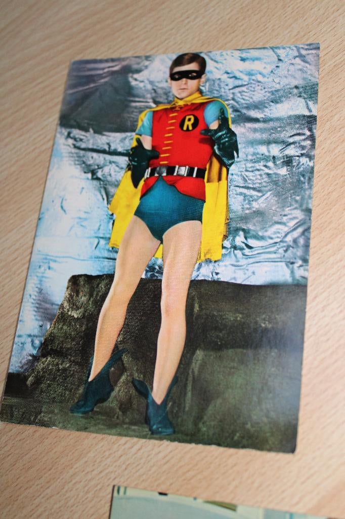 3 Oude postkaarten van de serie Batman uit de jaren 1966-67., Verzamelen, Ophalen of Verzenden, 1960 tot 1980, Ongelopen, Sterren en Beroemdheden