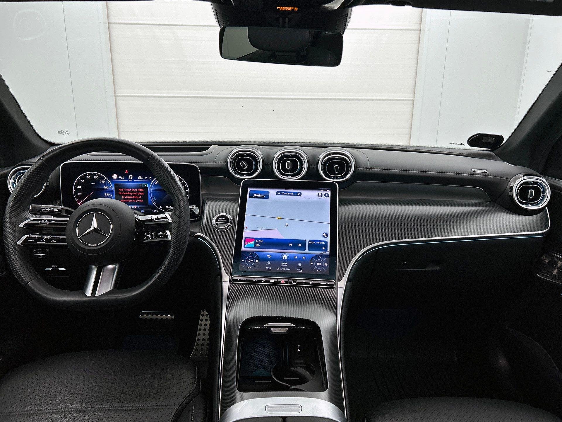 Mercedes-Benz GLC-Klasse 300 e 4MATIC SUV AMG Line | Panoram, Achat, Entreprise, 2000 kg, Noir