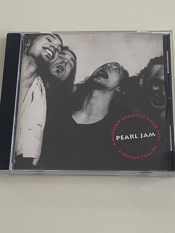 Zeldzame bootleg CD van PEARL JAM "accoustic tour 1992", CD & DVD, CD | Rock, Hard rock, Comme neuf, Enlèvement, Édition spéciale