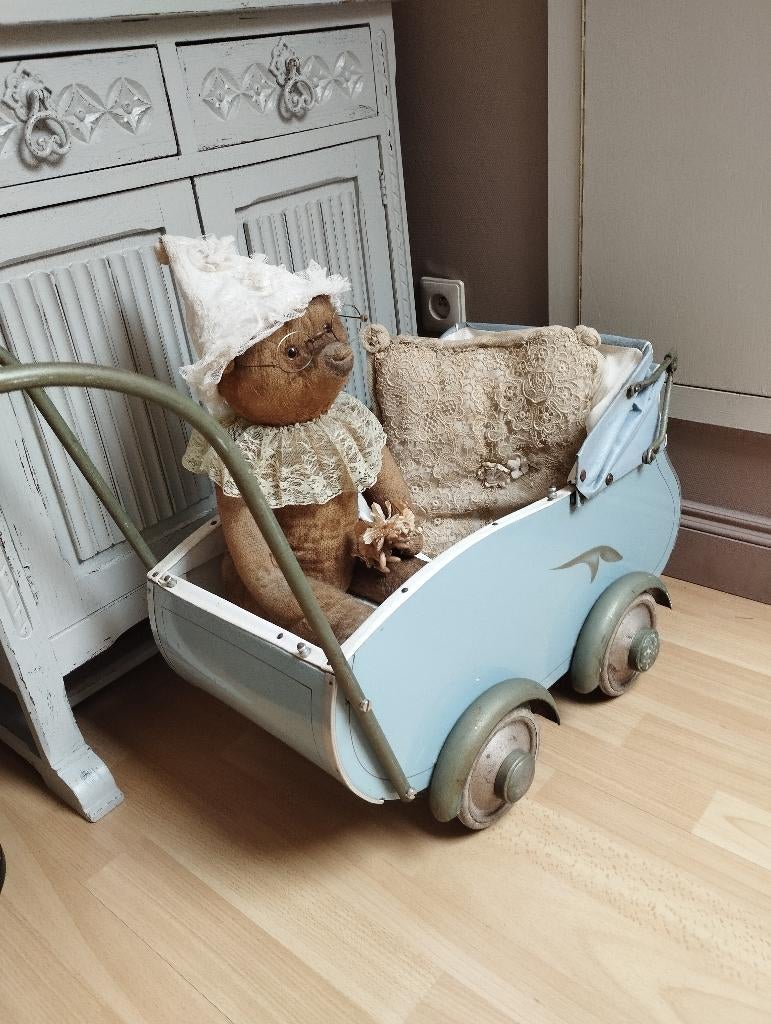 Antieke poppenwagen, Antiek en Kunst, Ophalen