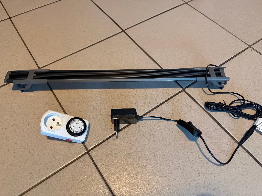 éclairage aquarium Superfish eco led 21w 54-64 cm, Animaux & Accessoires, Enlèvement ou Envoi, Comme neuf, Éclairage ou Chauffage
