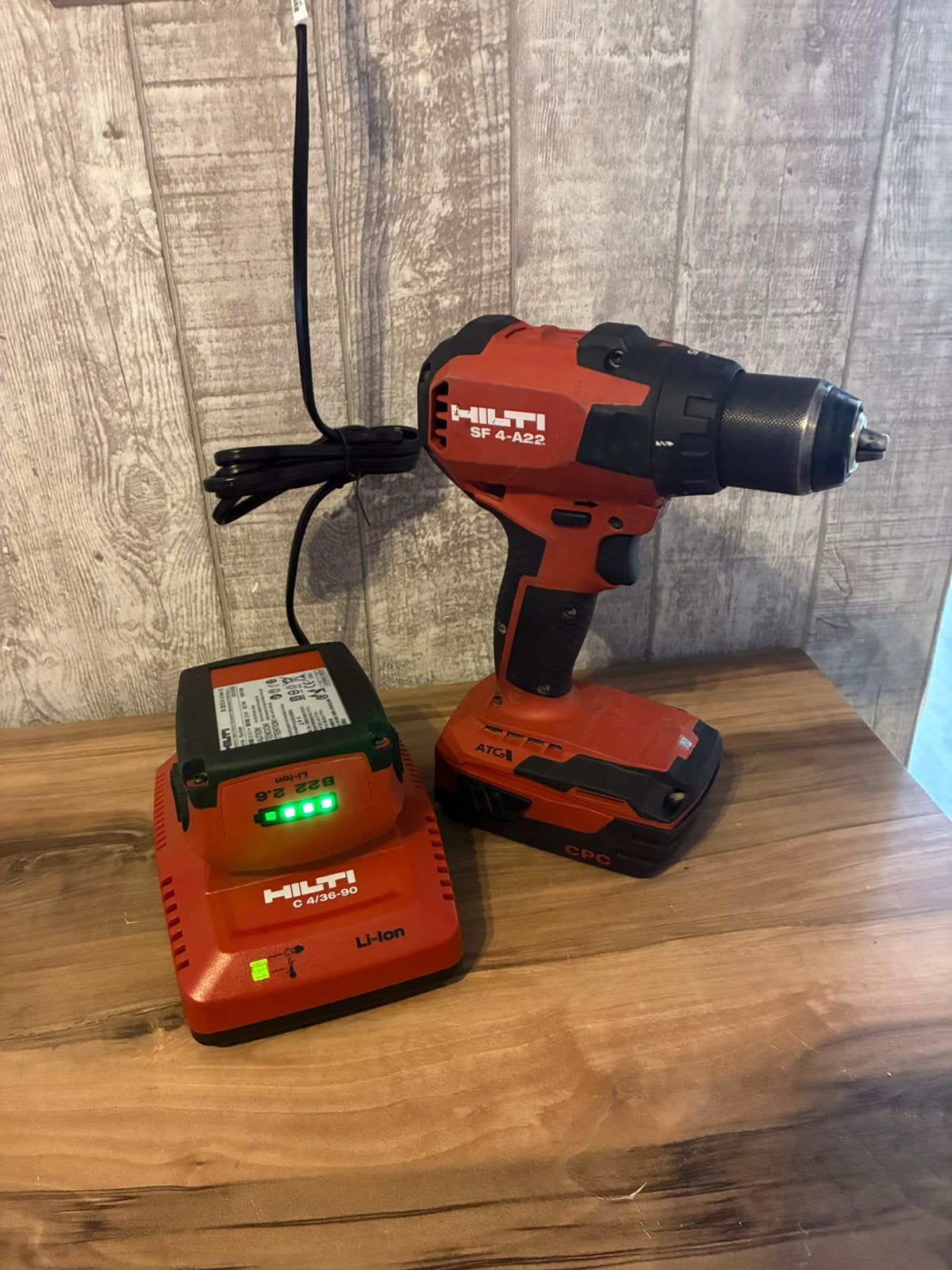 Hilti accuboormachine, Doe-het-zelf en Bouw, Gereedschap | Boormachines, Ophalen of Verzenden, Zo goed als nieuw