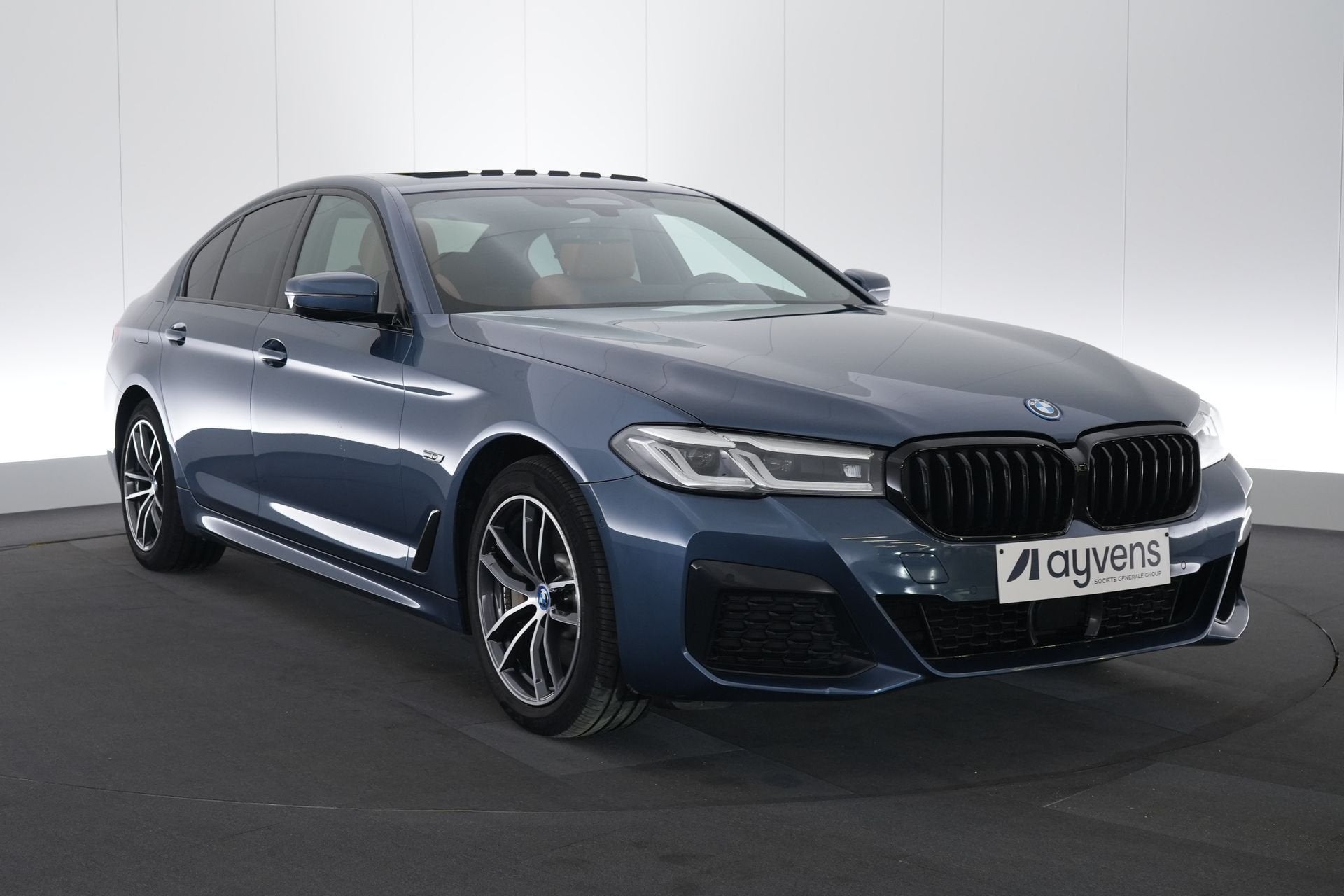 (2CXD494) BMW 5 BERLINE, Cuir, Entreprise, Hybride rechargeable, Phares entièrement LED