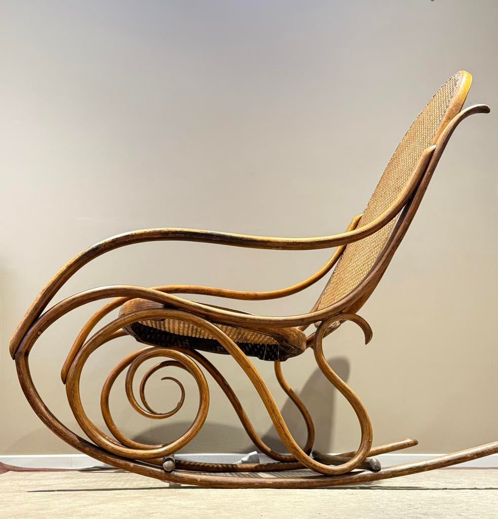 Rocking chair Thonet n14 – bois courbé & cannage – v1900, Antiek en Kunst, Ophalen