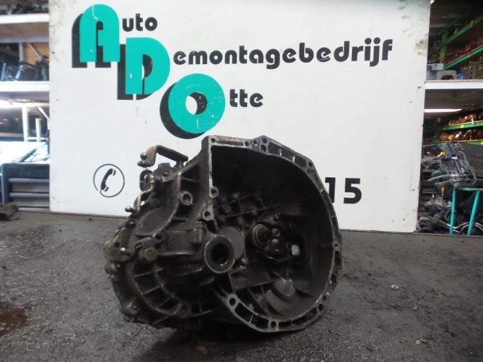Boîte de vitesse d'un Peugeot 206, -, 3 mois de garantie, Utilisé, -