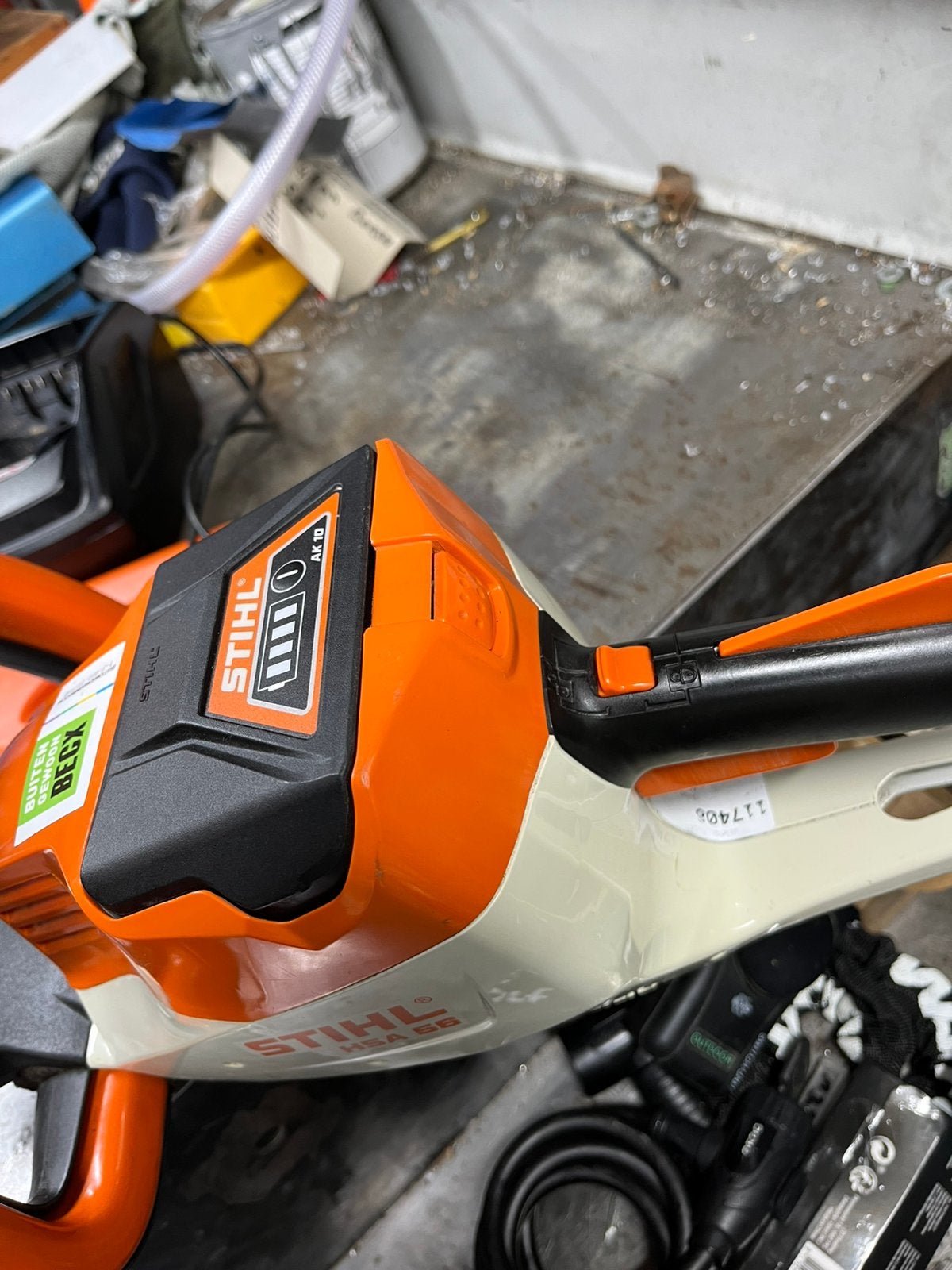 Nette stihl heggenschaar, Ophalen of Verzenden, Zo goed als nieuw, Accu