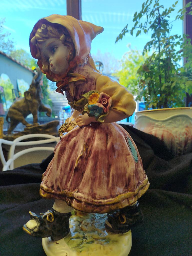 ANCIENNE GRANDE STATUE  ITALY  FILLETTE, Enlèvement ou Envoi