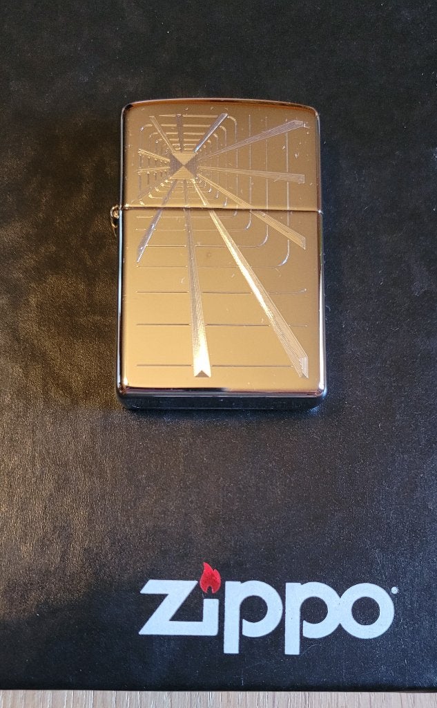 Briquet classique Zippo laiton poli brillant coffret-cadeau, Collections, Enlèvement ou Envoi, Comme neuf, Briquet
