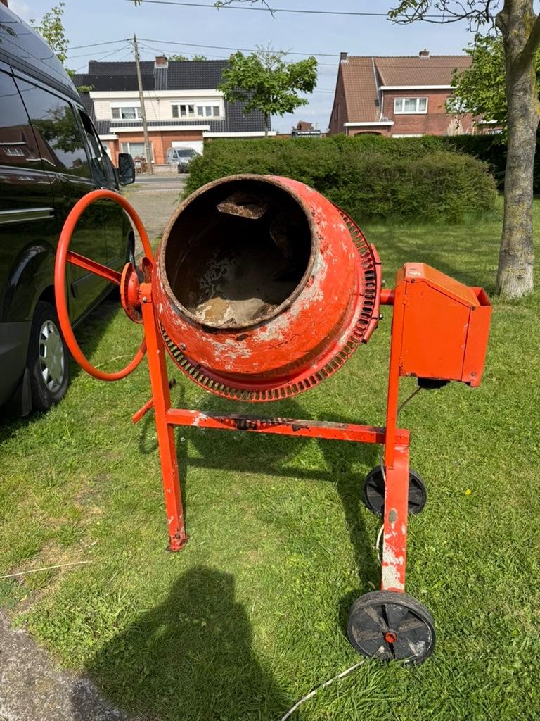 Betonmolen, Enlèvement, Utilisé