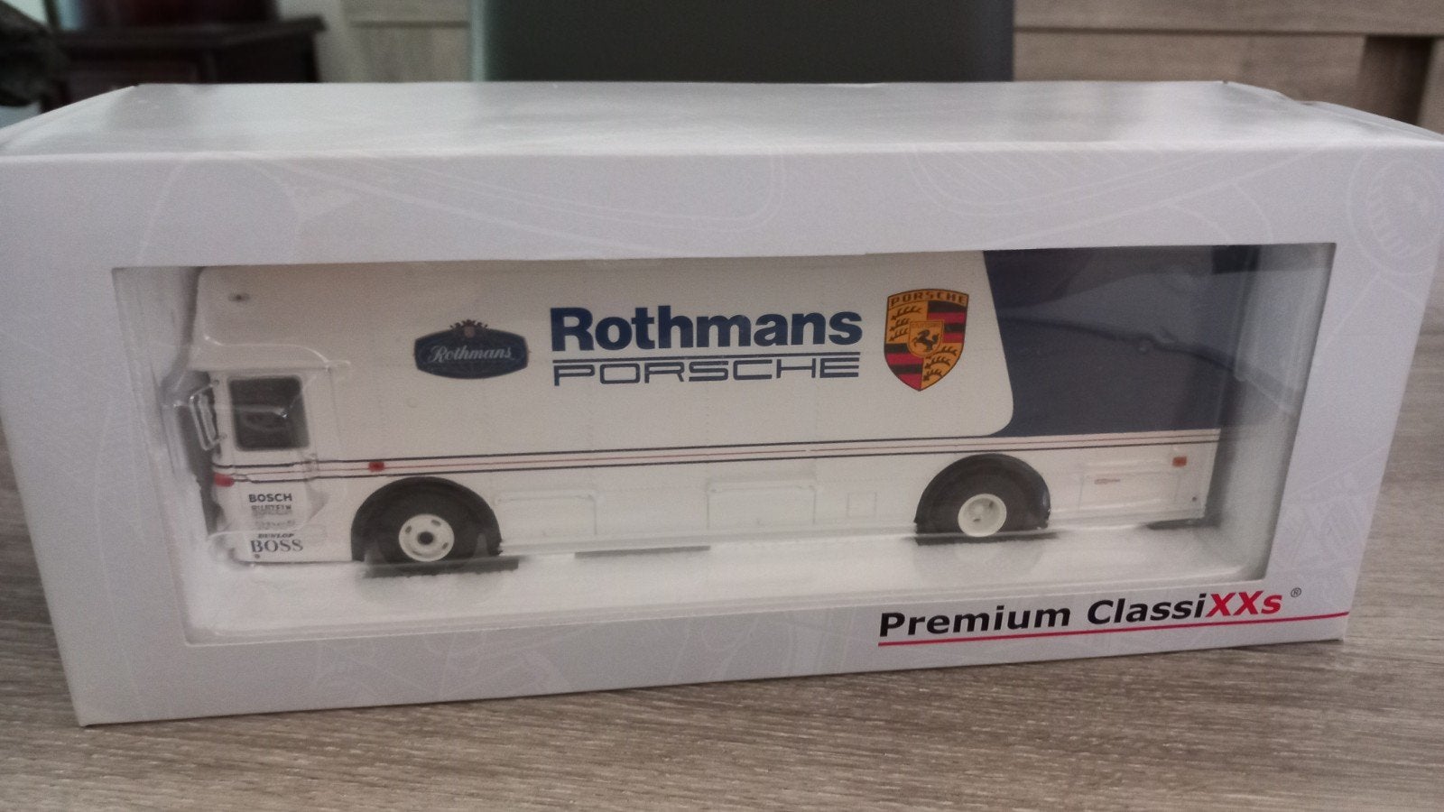 Premium ClassiXXs Porsche Rothmans Transporter ( LE.750 ), Enlèvement, Neuf, Bus ou Camion