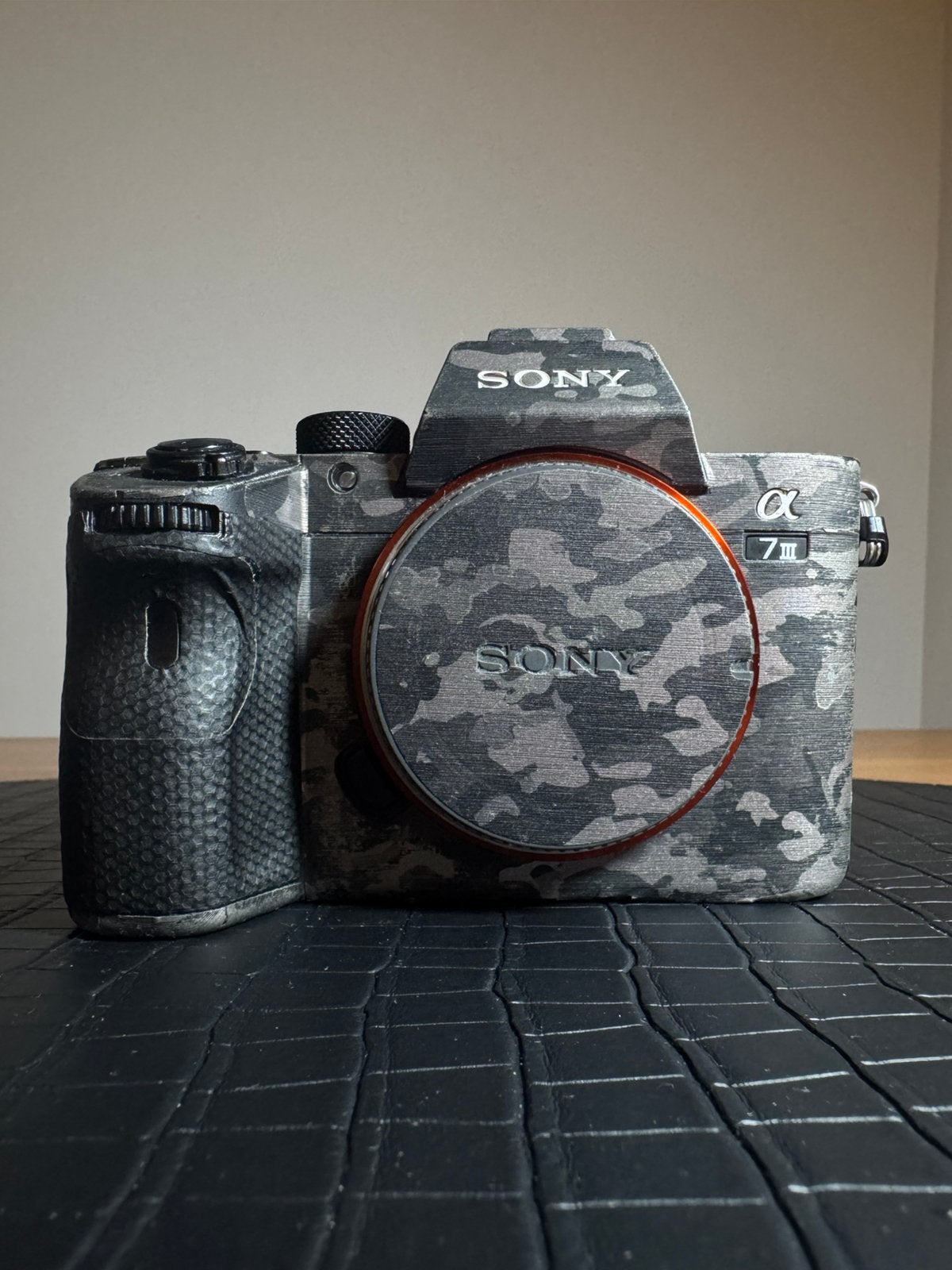 Sony a7 III + Nicerig cage, Audio, Tv en Foto, Fotocamera's Digitaal, Zo goed als nieuw, Sony, Accu, Bodydop, Oplader, USB-kabel