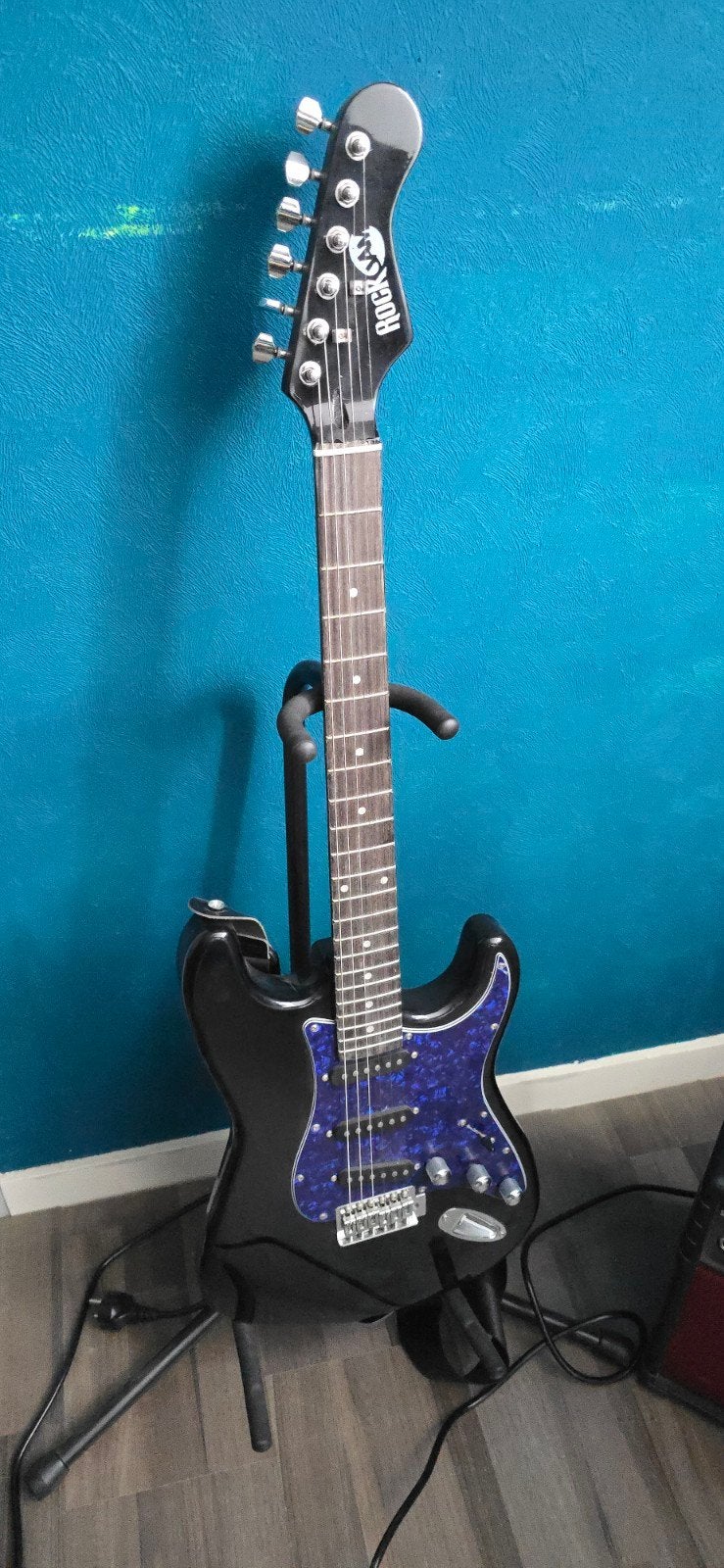 Gitaarset ONGEBRUIKT: RockJam  + versterker en standaard, Musique & Instruments, Instruments à corde | Guitares | Électriques