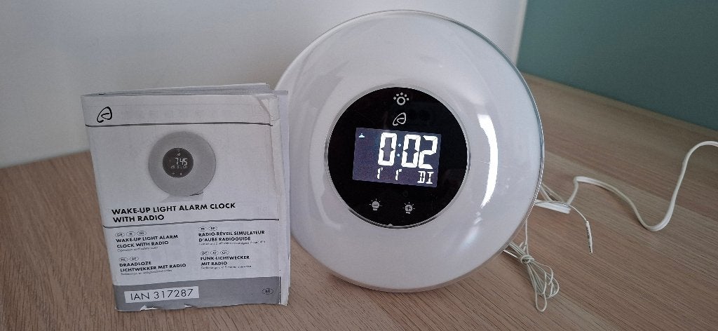 wekkerradio, Elektronische apparatuur, Wekkers, Ophalen of Verzenden, Zo goed als nieuw, Digitaal