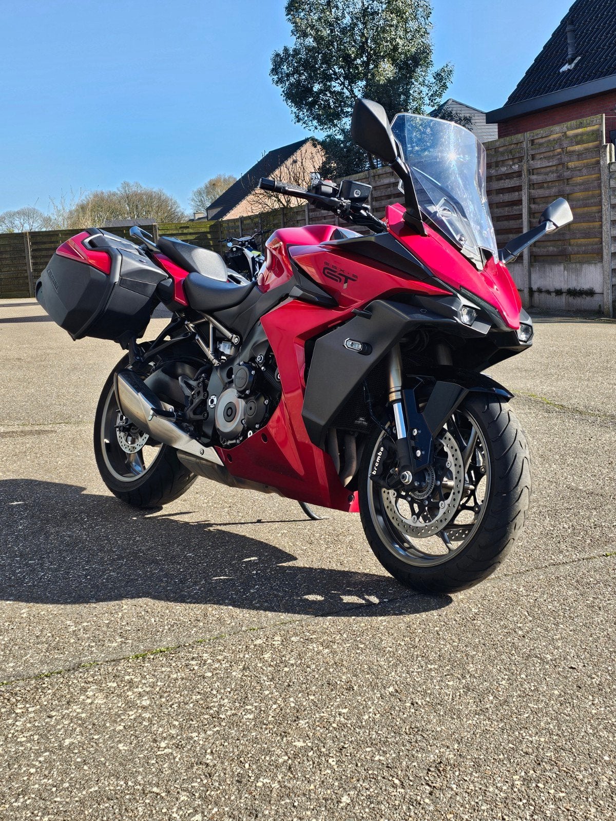 Avontuurlijke Suzuki GSXS 1000 GT 2025 + 1jaar garantie, Motoren, Nieuw, Bedrijf, Sport, Cruise Control