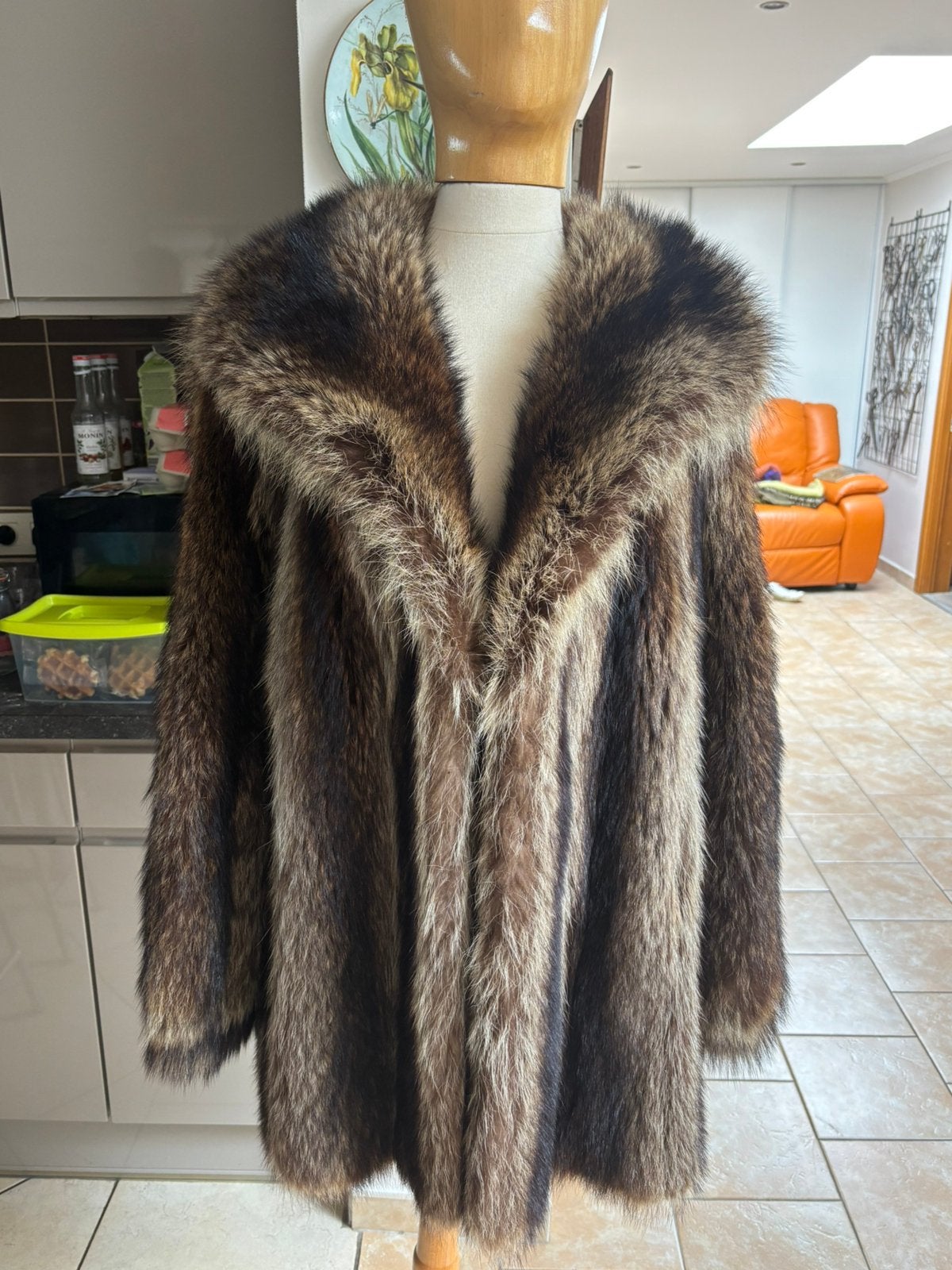 Bontjas van bizon, Kleding | Dames, Jassen | Winter, Ophalen of Verzenden, Gedragen, Maat 42/44 (L)
