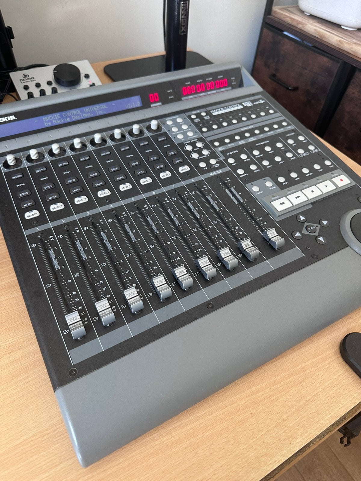Mackie control universal digitale mixer, Muziek en Instrumenten, Ophalen, Zo goed als nieuw, 5 tot 10 kanalen