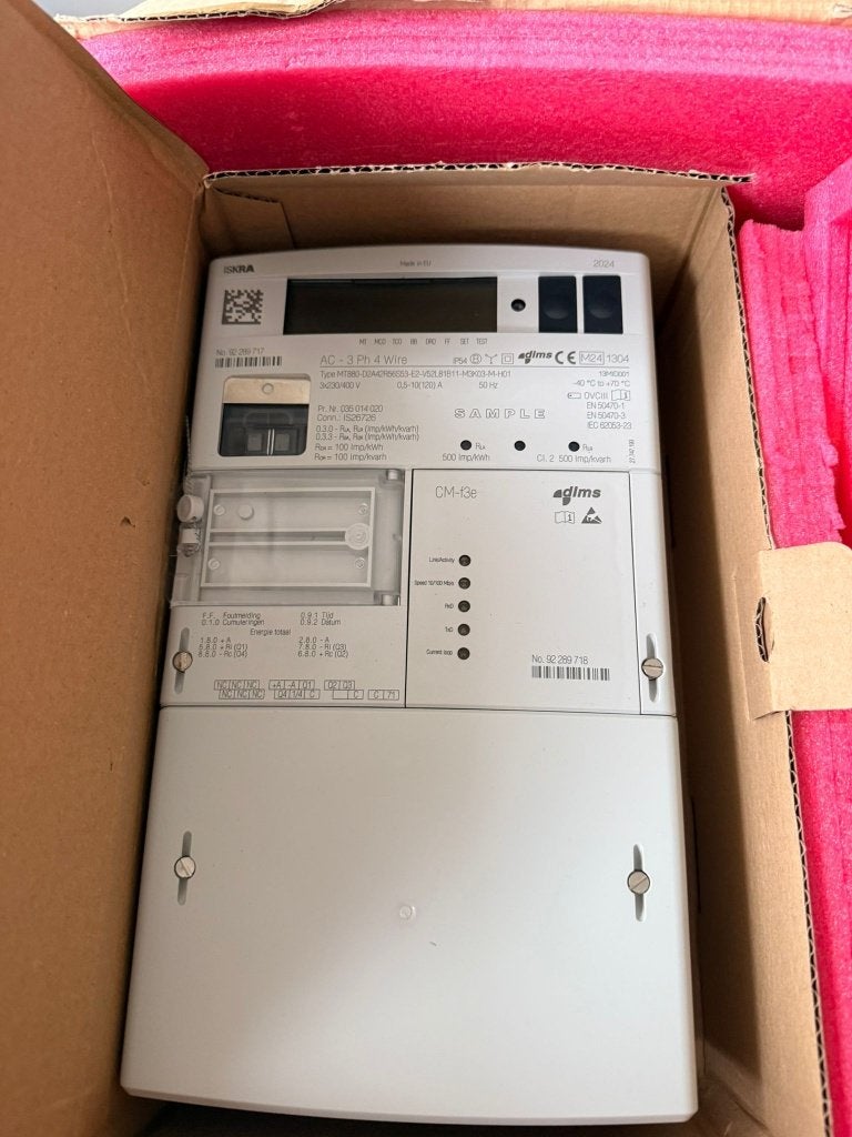 Compteur électrique triphasé Iskraemeco MT880 – NEUF, Bricolage & Construction, Électricité & Câbles, Enlèvement ou Envoi, Neuf