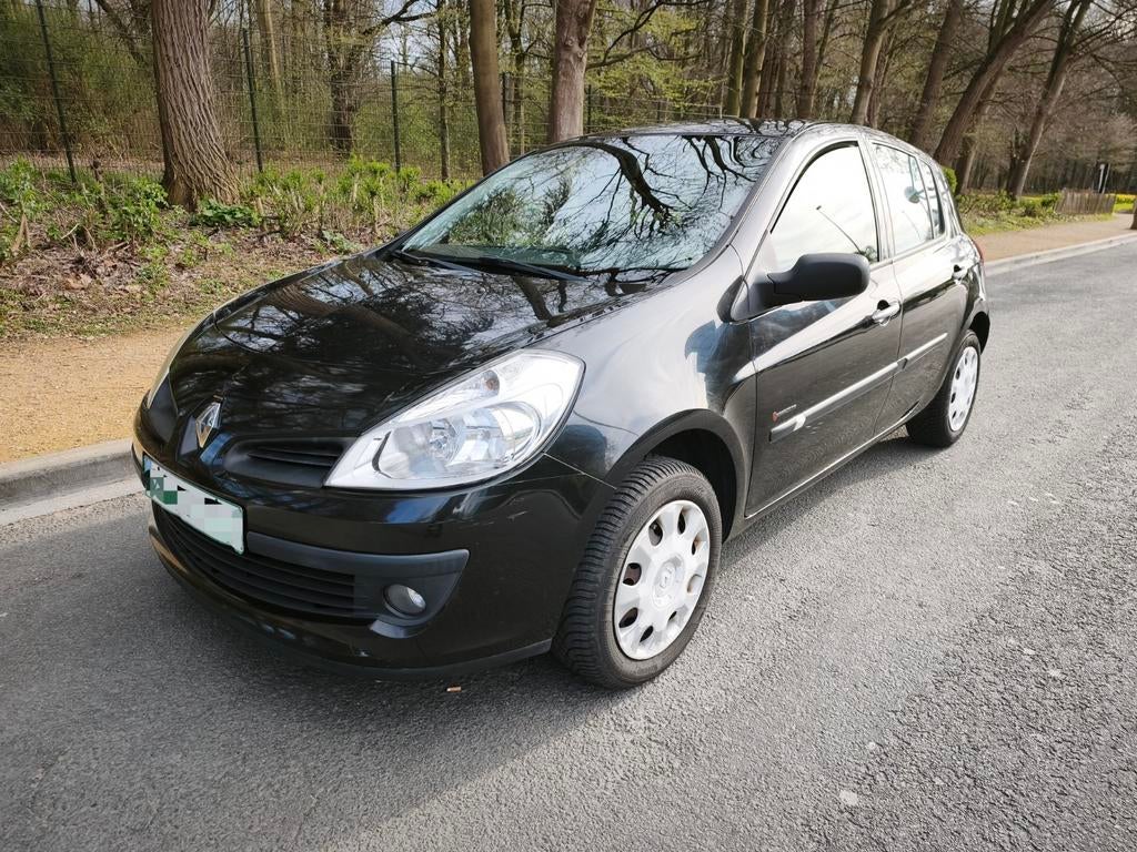 Renault Clio 3 diesel 2007, Autos, Renault, Argent ou Gris, Achat, 50 kW, Boîte manuelle