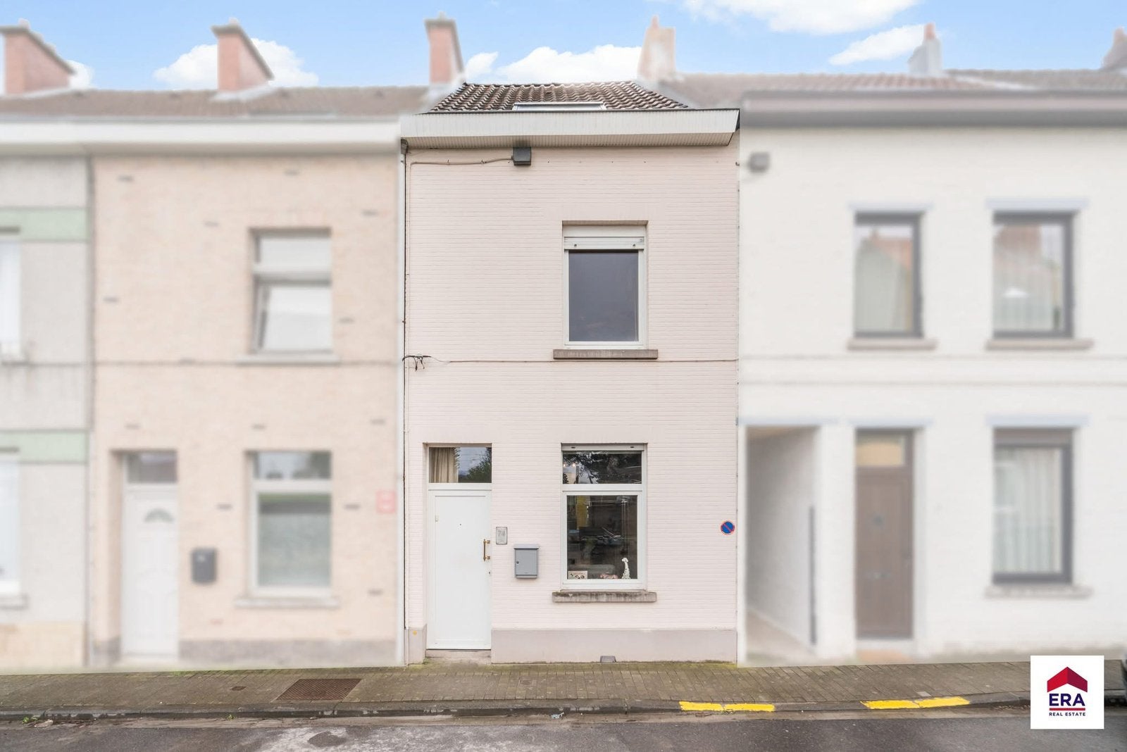 Huis, 200 tot 500 m², 3 kamers, Tussenwoning, 117 m²