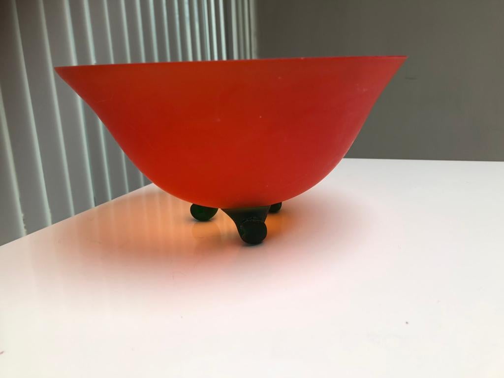 Schaal in gekleurd glas rood, Ophalen, Schaal, Rond, Glas