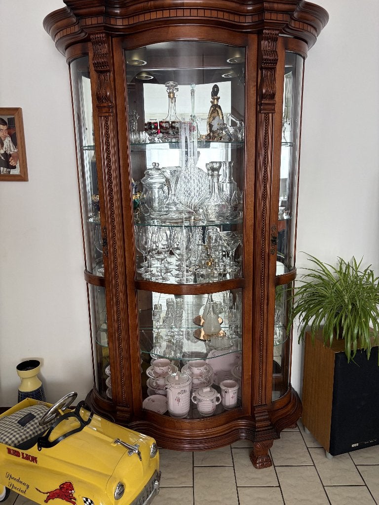 Meuble vitrine belle vaisselle USA Pulaski, Enlèvement, Comme neuf, 50 à 75 cm, 100 à 150 cm