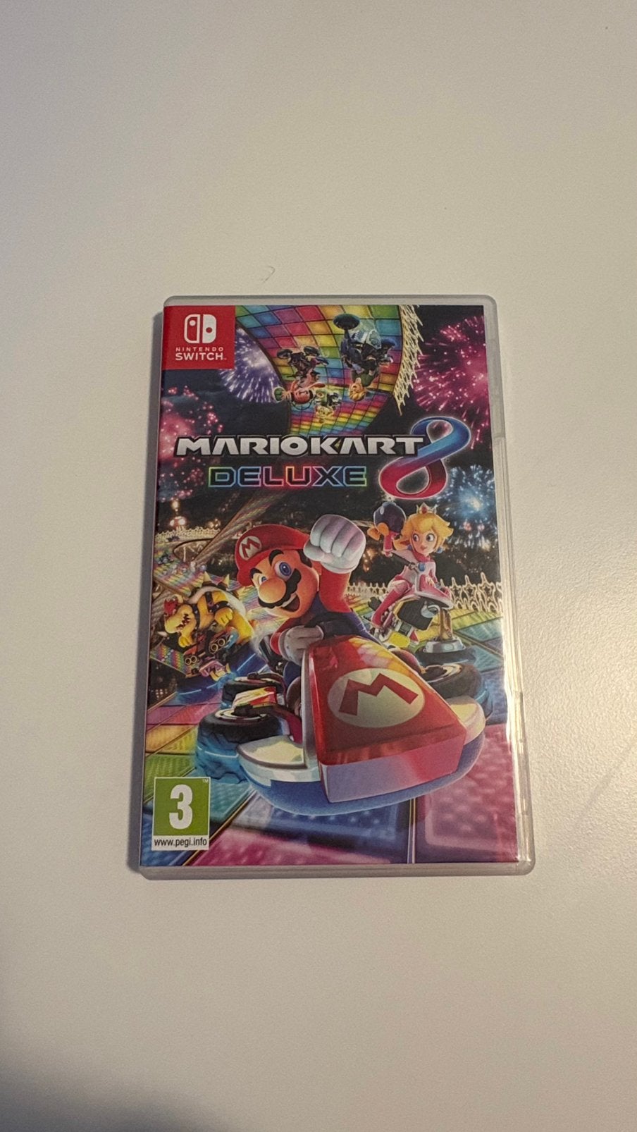 Nintendo Switch : Mario Kart 8 Deluxe, Neuf, Aventure et Action, Un ordinateur, Enlèvement