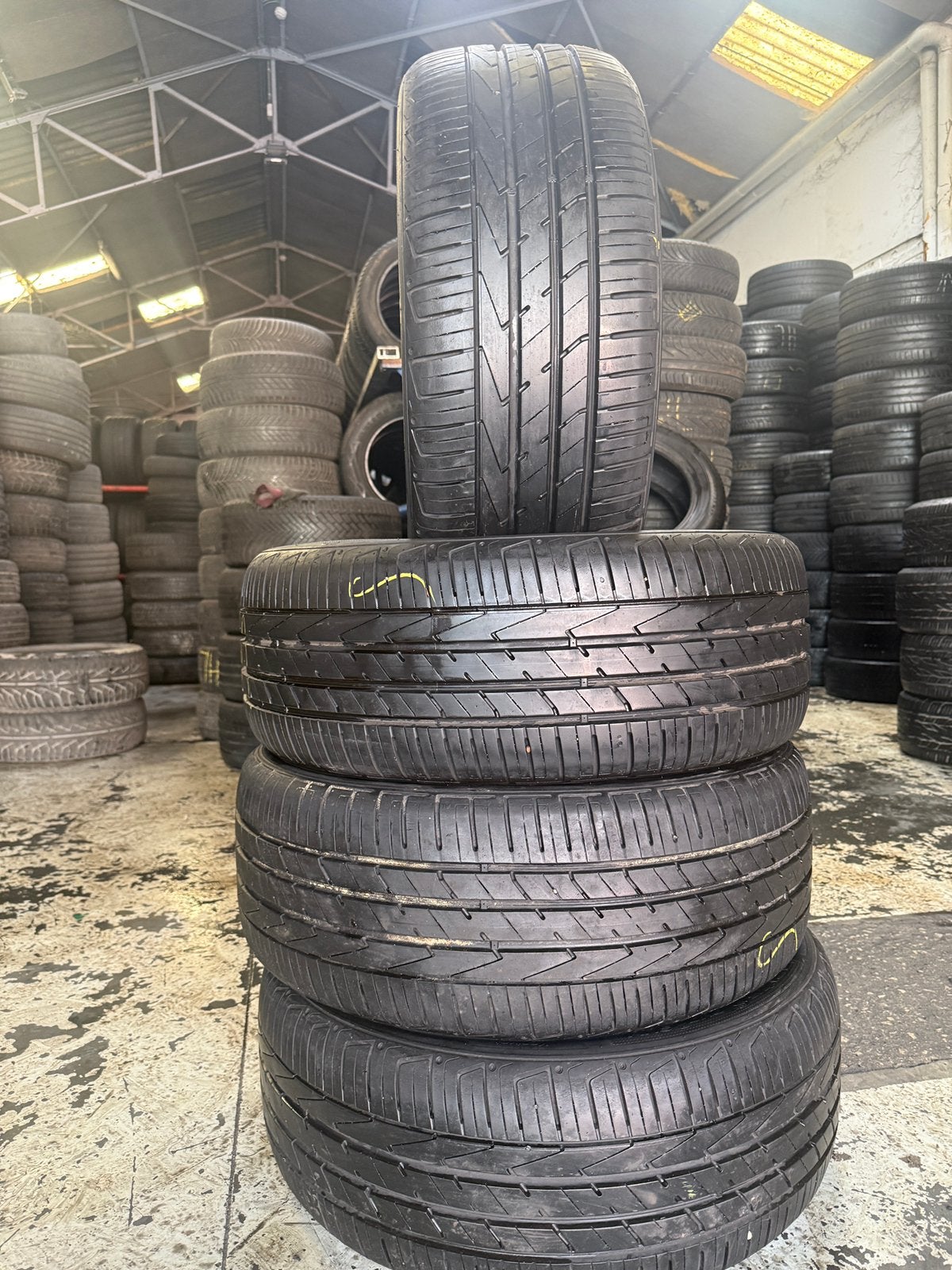 235/50/19 Hankook avec montage et équilibrage, Autos : Pièces & Accessoires, Enlèvement