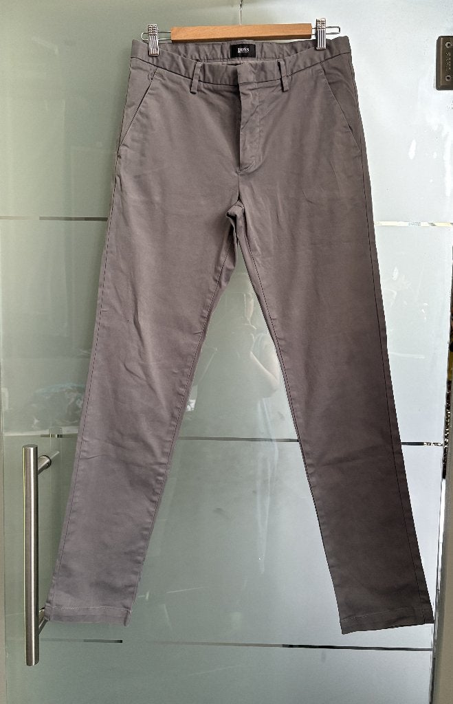 Hugo Boss - Gris chino - Taille 28, Gris, Comme neuf, Enlèvement, Hugo Boss