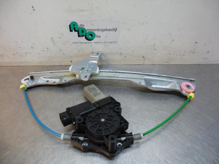 Mécanique vitre 4portes avant droite d'un Opel Corsa (Corsa, -, Opel, 3 mois de garantie, Utilisé
