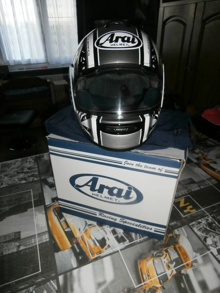 Casque Arai chaser-v XL noir/blanc état comme neuf, Motoren, Kleding | Motorhelmen, Arai, Heren, XL, Ophalen of Verzenden